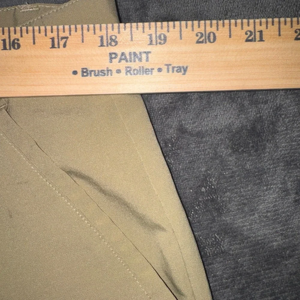 Mens 36x32 Adidas Golf Pants Khaki Excellent 3-Stripe Flat Front Trousers